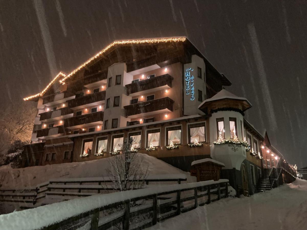 פיירה די פרימיירו Hotel Al Prato מראה חיצוני תמונה