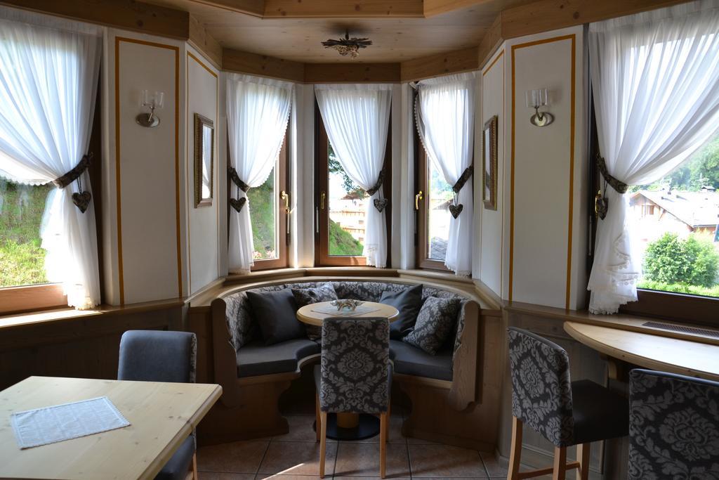 פיירה די פרימיירו Hotel Al Prato מראה חיצוני תמונה
