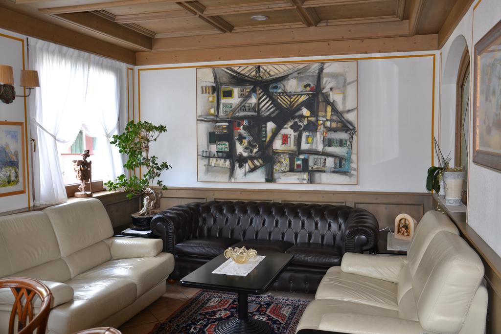 פיירה די פרימיירו Hotel Al Prato מראה חיצוני תמונה