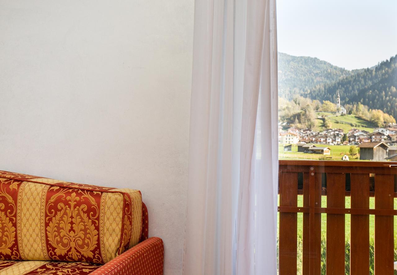 פיירה די פרימיירו Hotel Al Prato מראה חיצוני תמונה